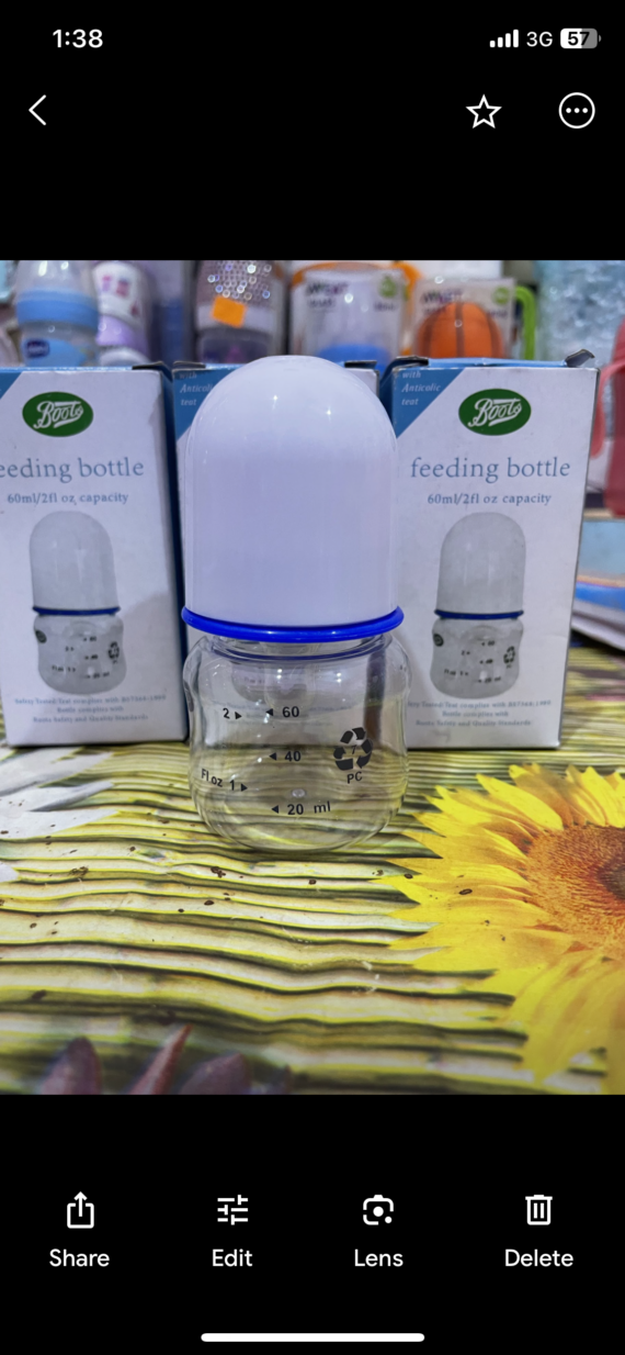 Boot feeding bottle (60ml)