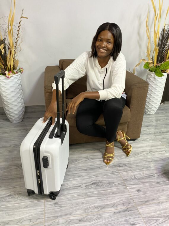 Goofy (kids luggage) white
